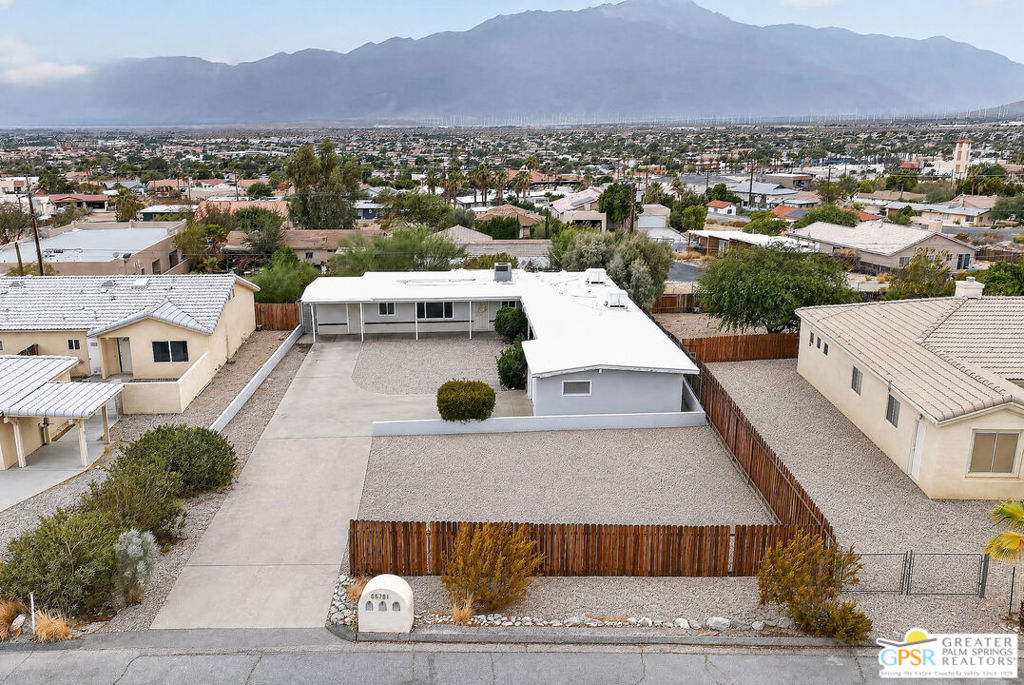 66781 Vista Place Property Photo 34