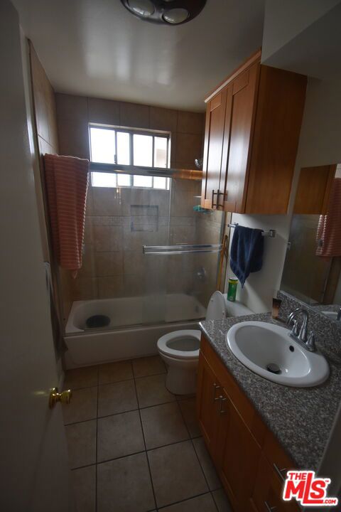 1320 N Columbus Avenue Property Photo 7