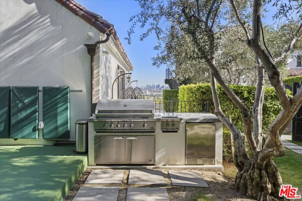 8159 Hollywood Boulevard Property Photo 53