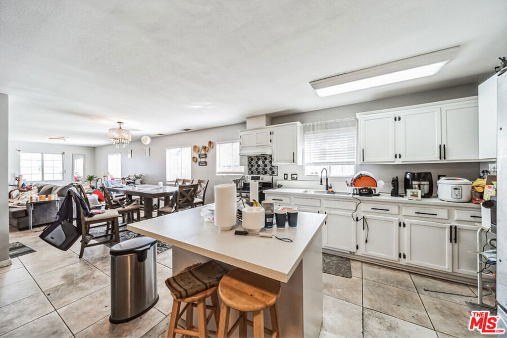 12221 Athens Way Property Photo 3