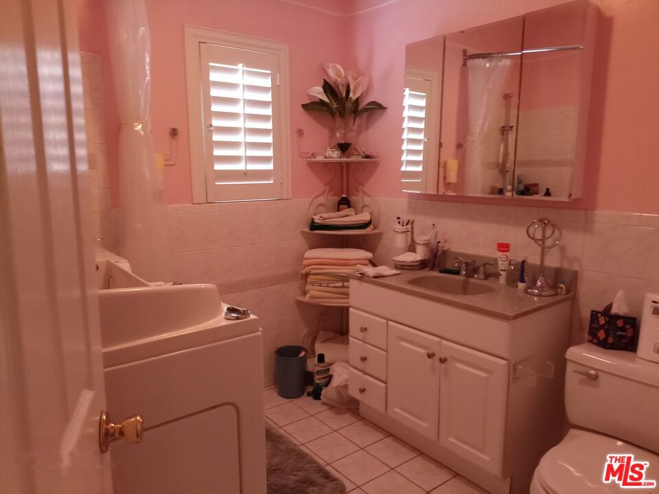 5132 Hillcrest Drive Property Photo 14