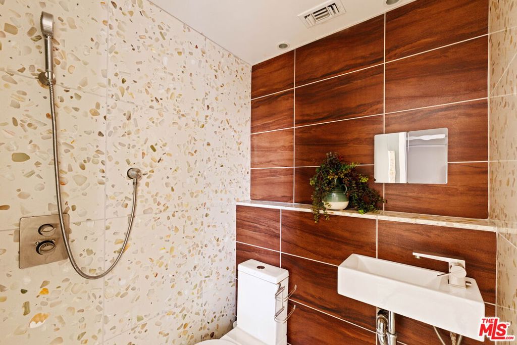 1290 Rancheros Road Property Photo 42