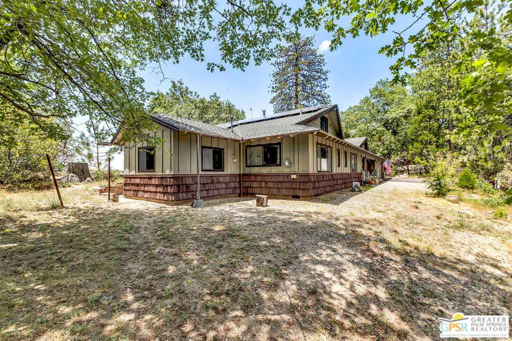 21395 Highway 243 Property Photo 4