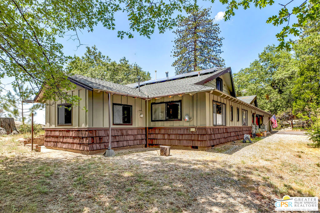 21395 Highway 243 Property Photo 6