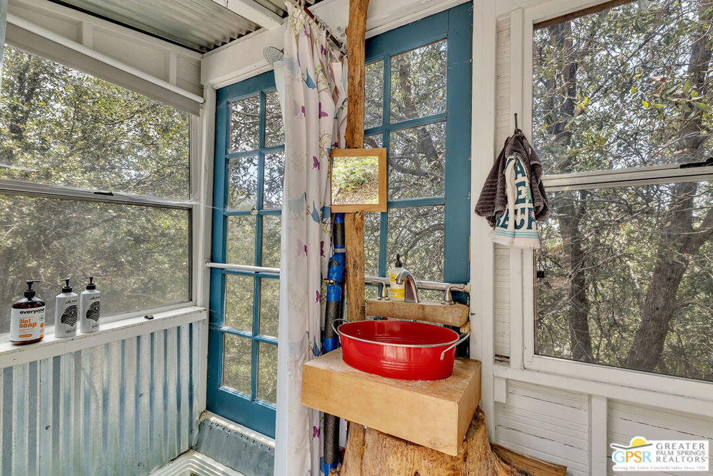 21395 Highway 243 Property Photo 63