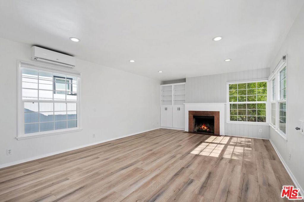 1019 Amherst Avenue Property Photo 6