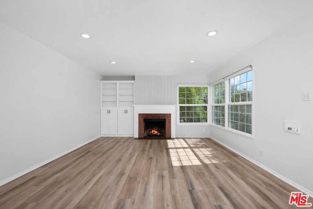 1019 Amherst Avenue Property Photo 7