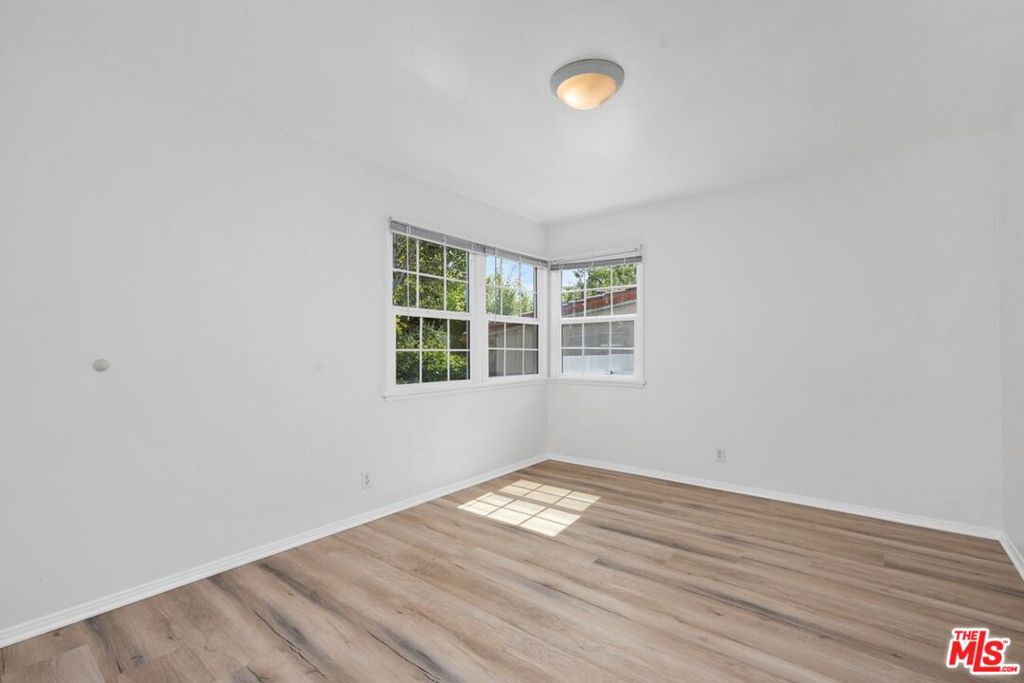 1019 Amherst Avenue Property Photo 16