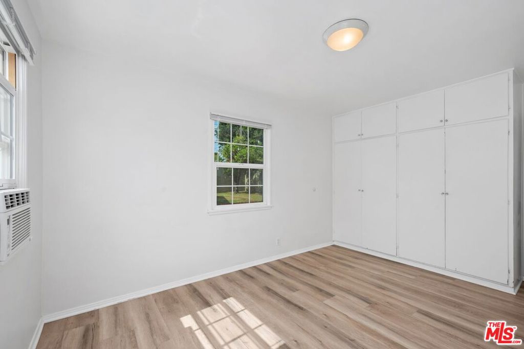 1019 Amherst Avenue Property Photo 21