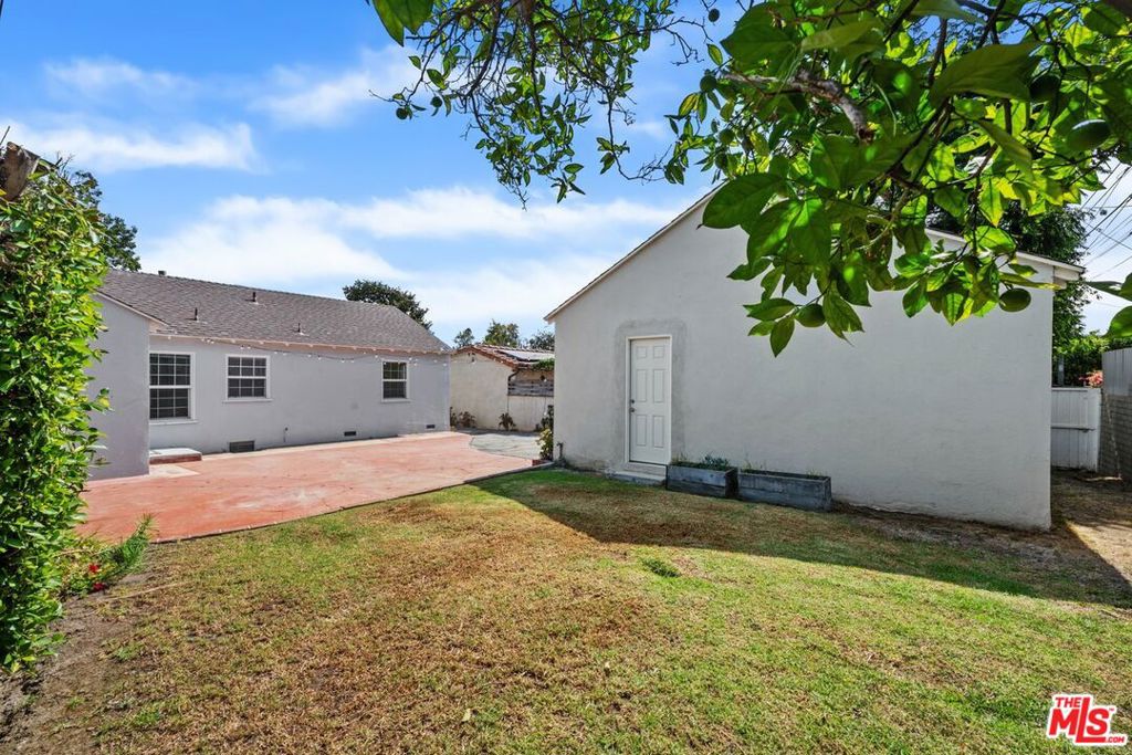 1019 Amherst Avenue Property Photo 24
