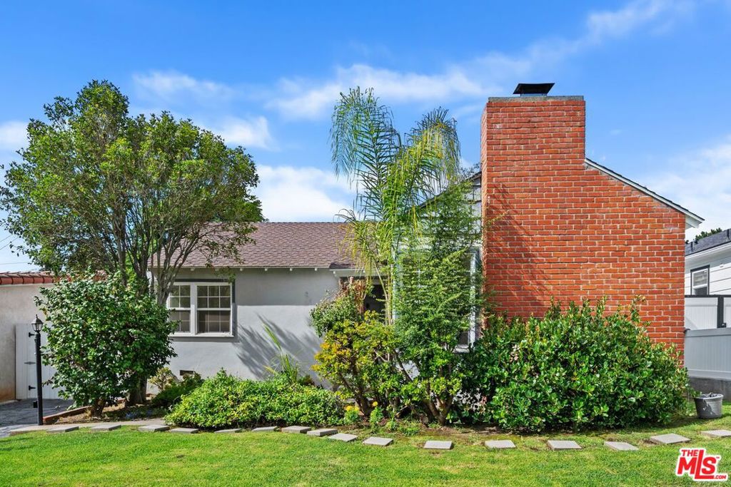 1019 Amherst Avenue Property Photo 30