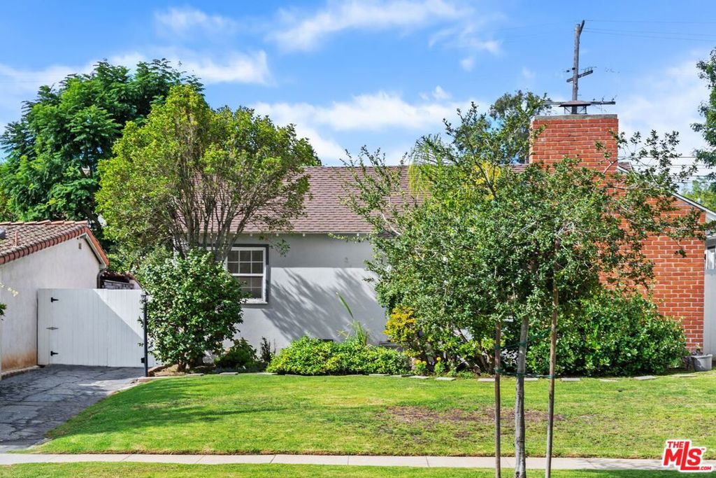 1019 Amherst Avenue Property Photo 31