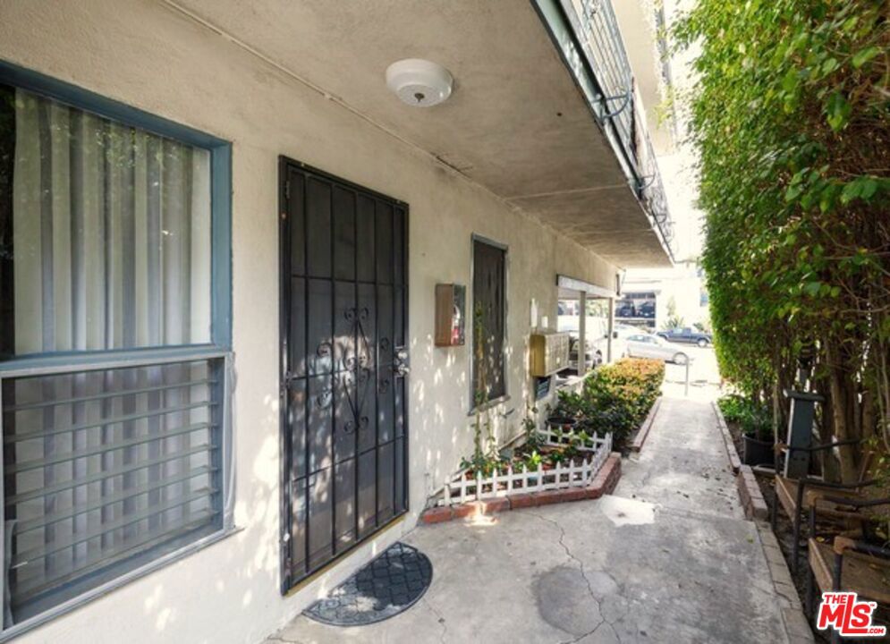 3637 S Sepulveda Boulevard Property Photo 12
