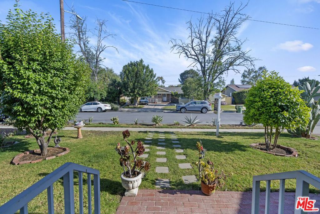 21829 Rodax Street Property Photo 4