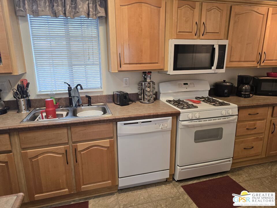 26012 Chelsea Way Property Photo 8
