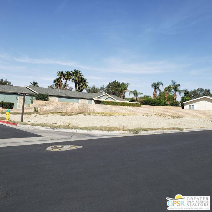 35582 Canteen Property Photo 1