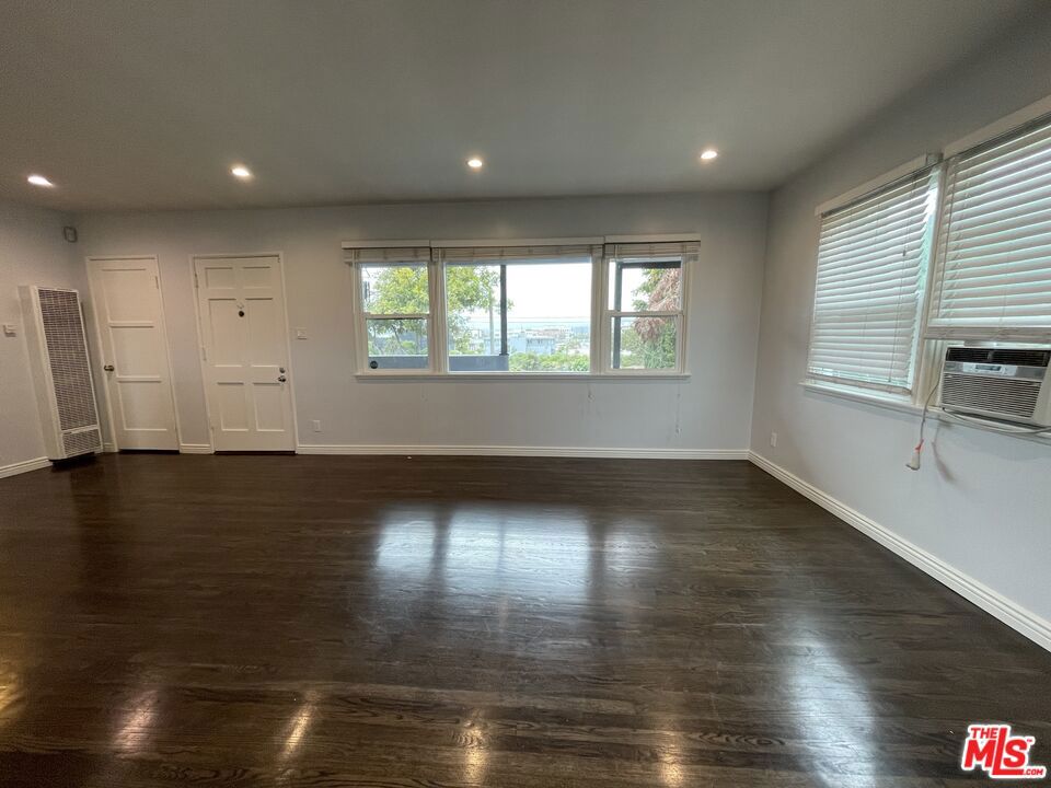 2230 Delaware Avenue Property Photo 37