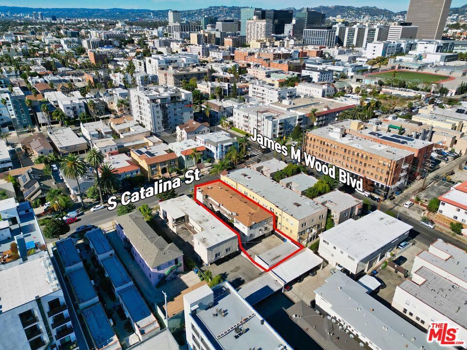 910 S Catalina Street Property Photo 7