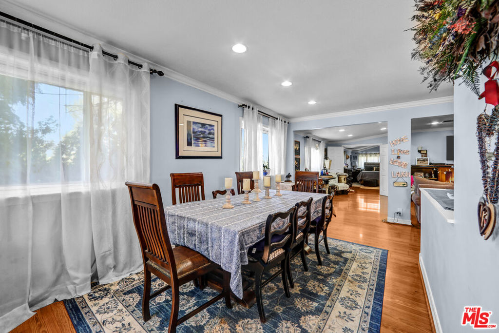 10205 Fairgrove Avenue Property Photo 12