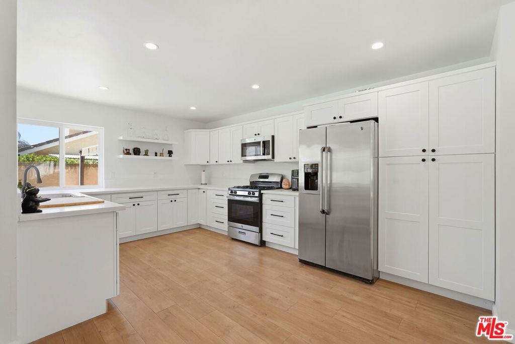 5920 Malton Avenue Property Photo 14