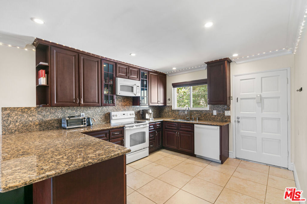 6481 Kanan Dume Road Property Photo 5