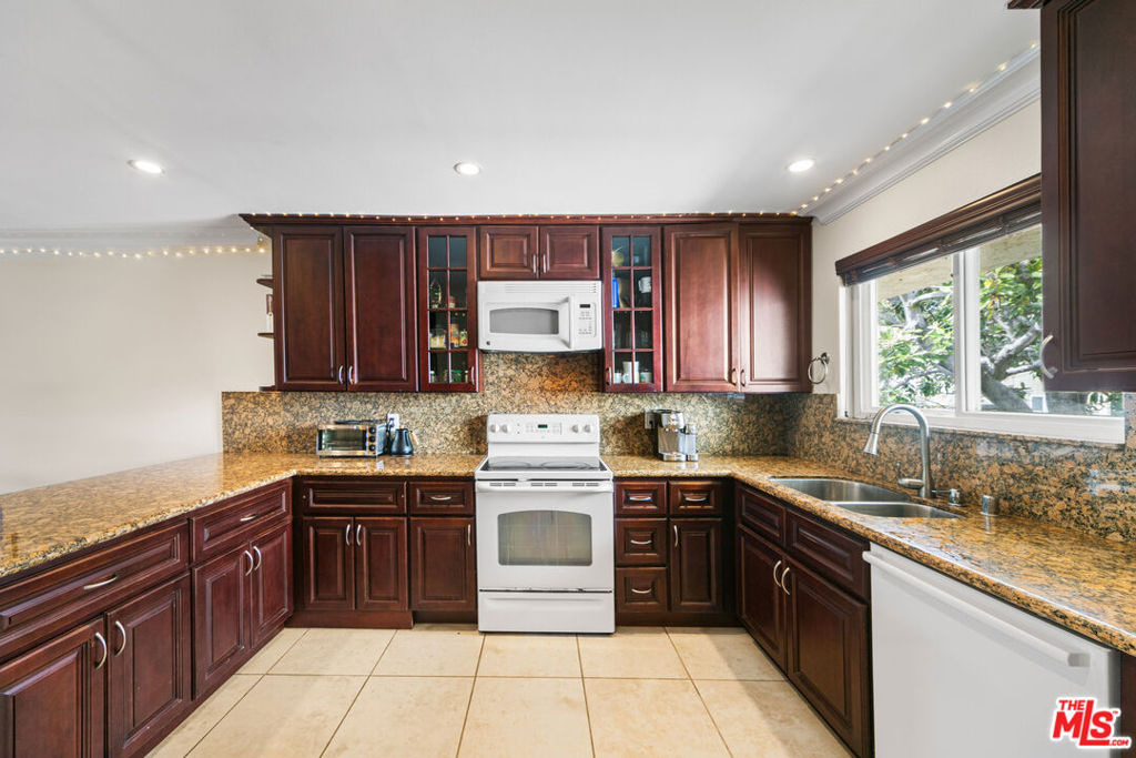 6481 Kanan Dume Road Property Photo 6
