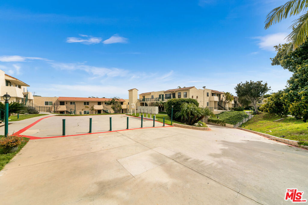 6481 Kanan Dume Road Property Photo 25