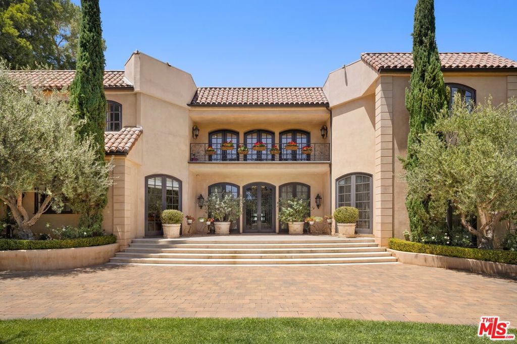 9541 Sunset Boulevard Property Photo 24