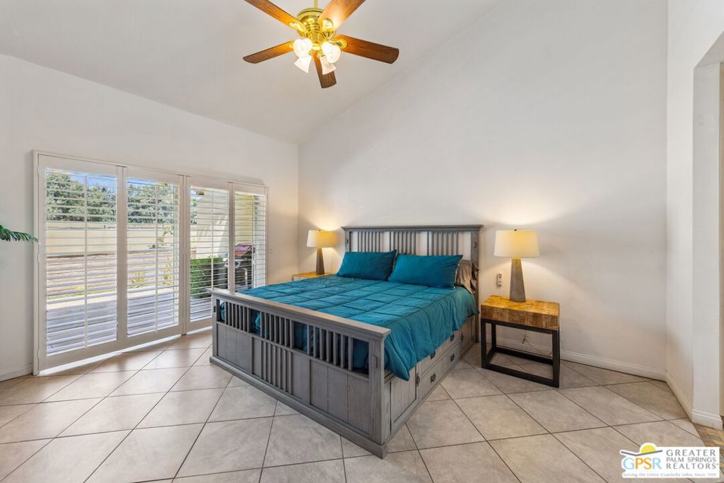 2671 N Whitewater Club Drive Property Photo 11