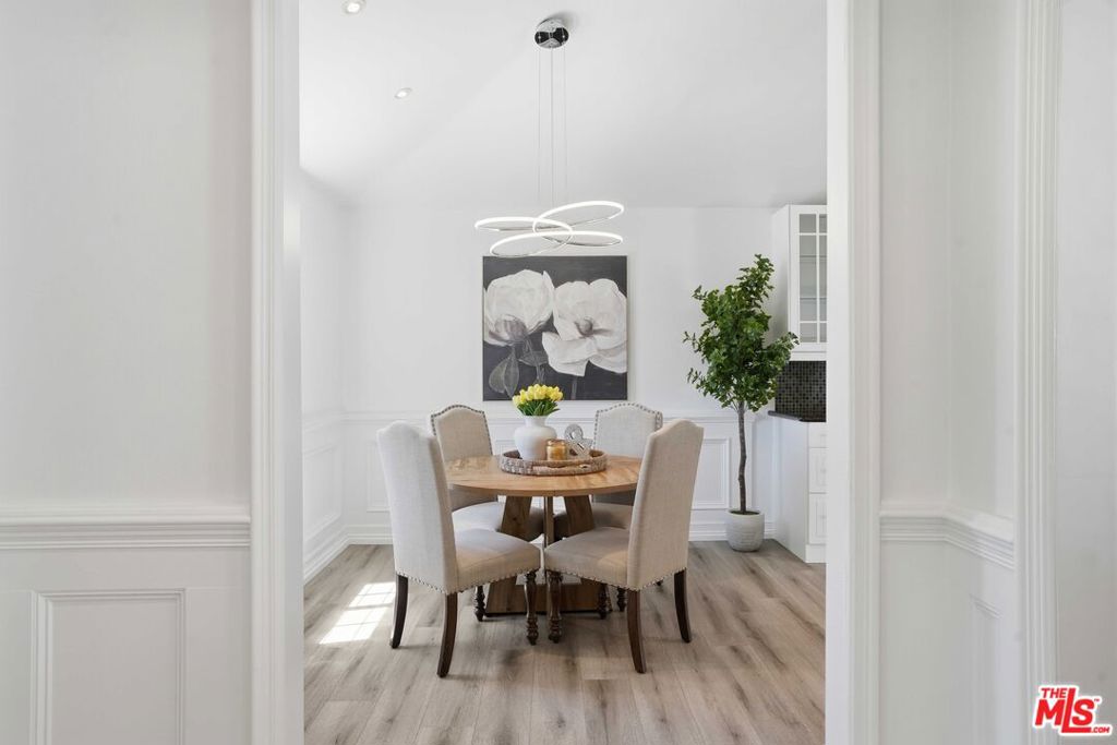 17721 Burbank Boulevard Property Photo 8