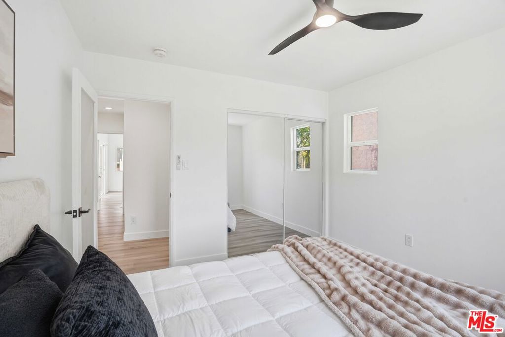 17721 Burbank Boulevard Property Photo 25