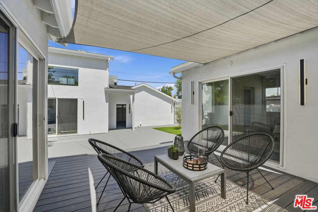 17721 Burbank Boulevard Property Photo 35