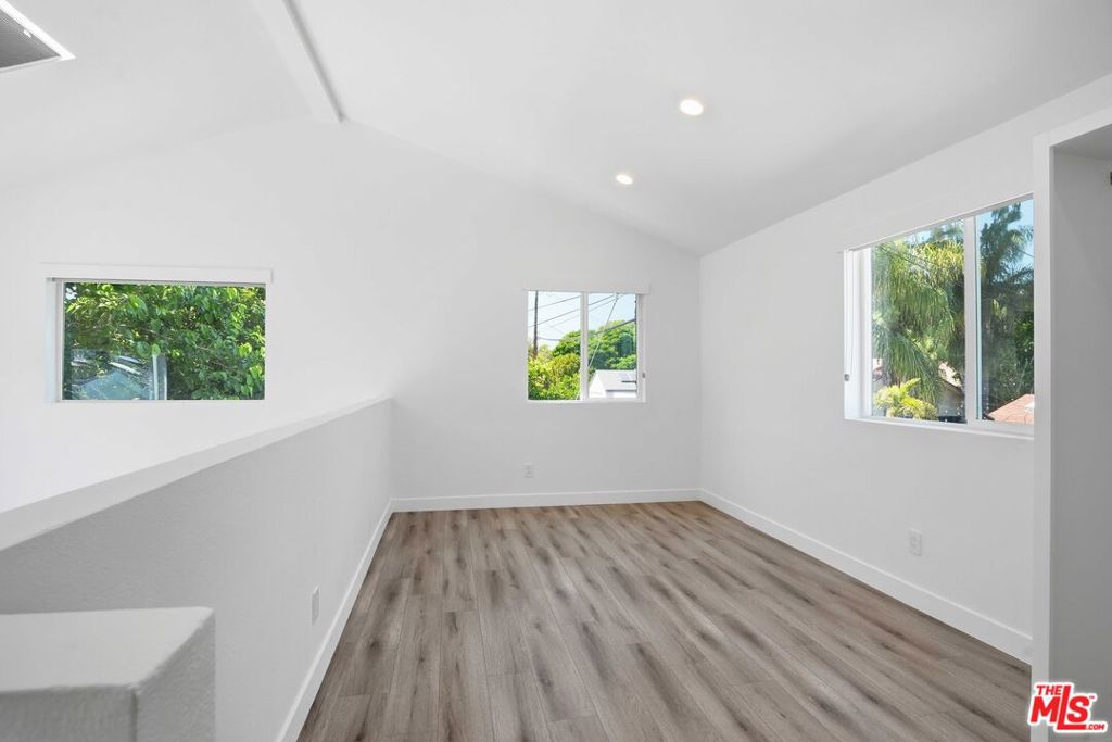 17721 Burbank Boulevard Property Photo 50