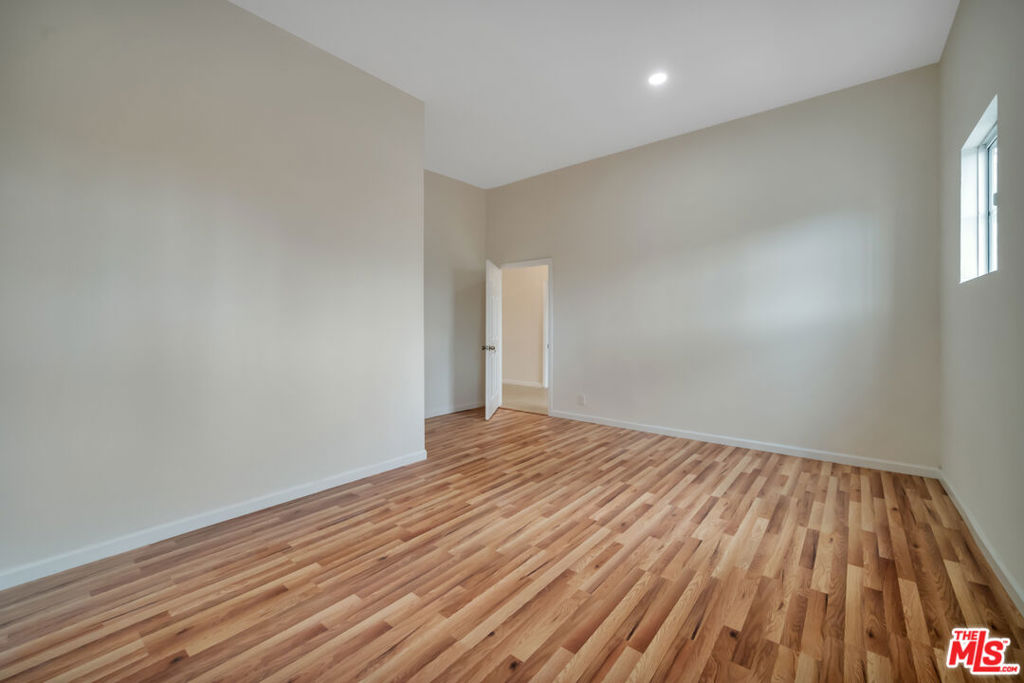 1830 W Rosecrans Avenue Property Photo 8