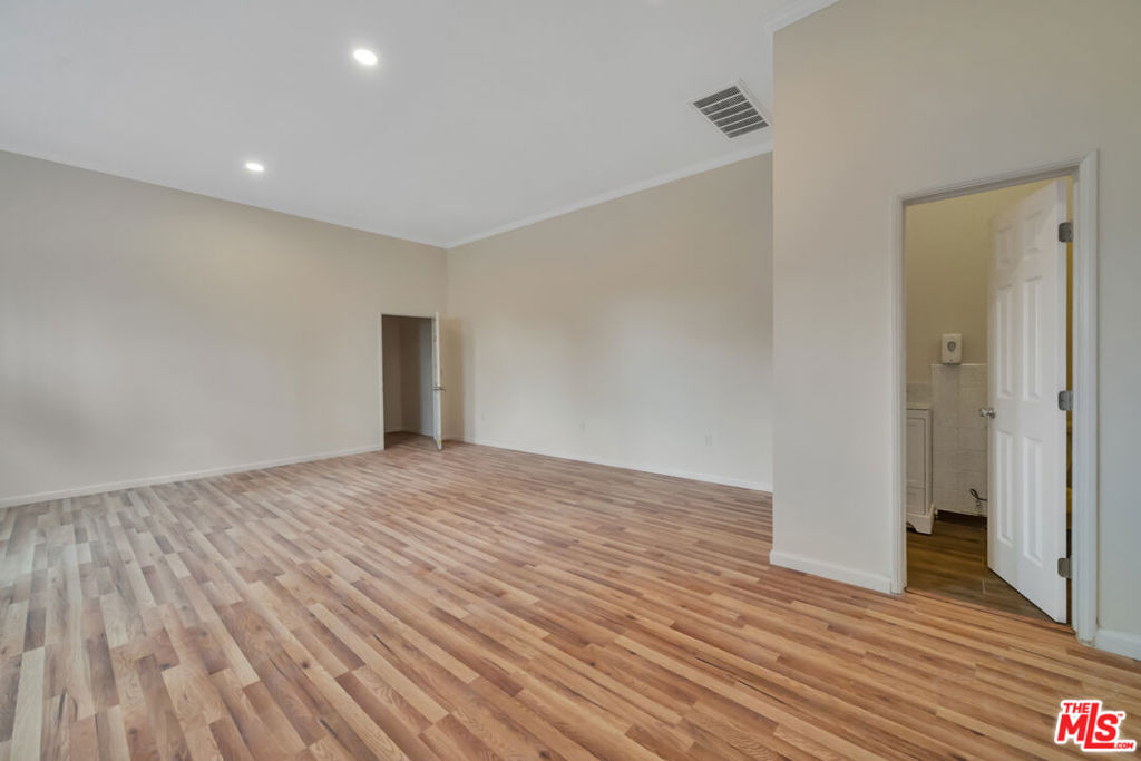 1830 W Rosecrans Avenue Property Photo 10