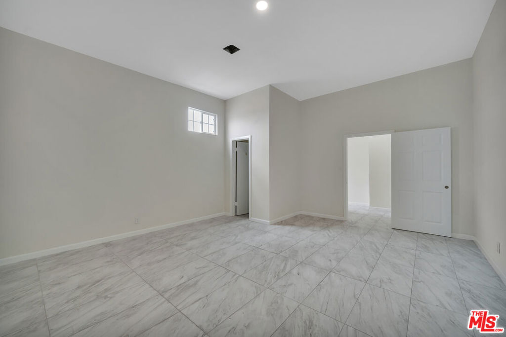 1830 W Rosecrans Avenue Property Photo 29