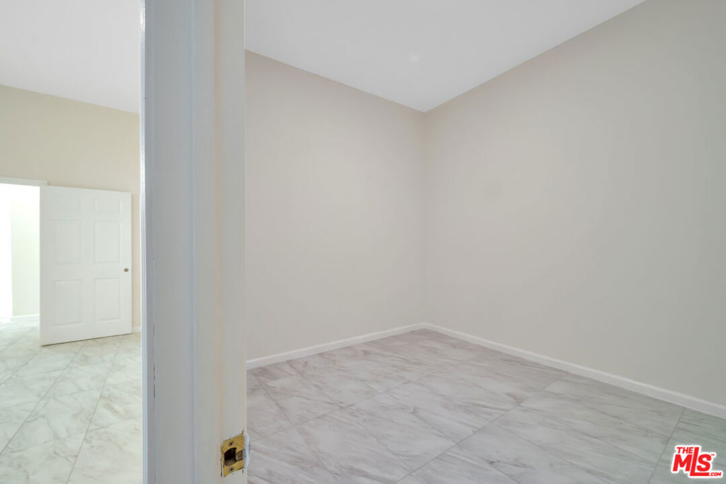 1830 W Rosecrans Avenue Property Photo 31