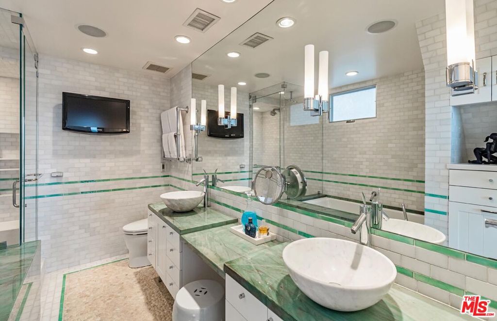 23416 Malibu Colony Road Property Photo 17