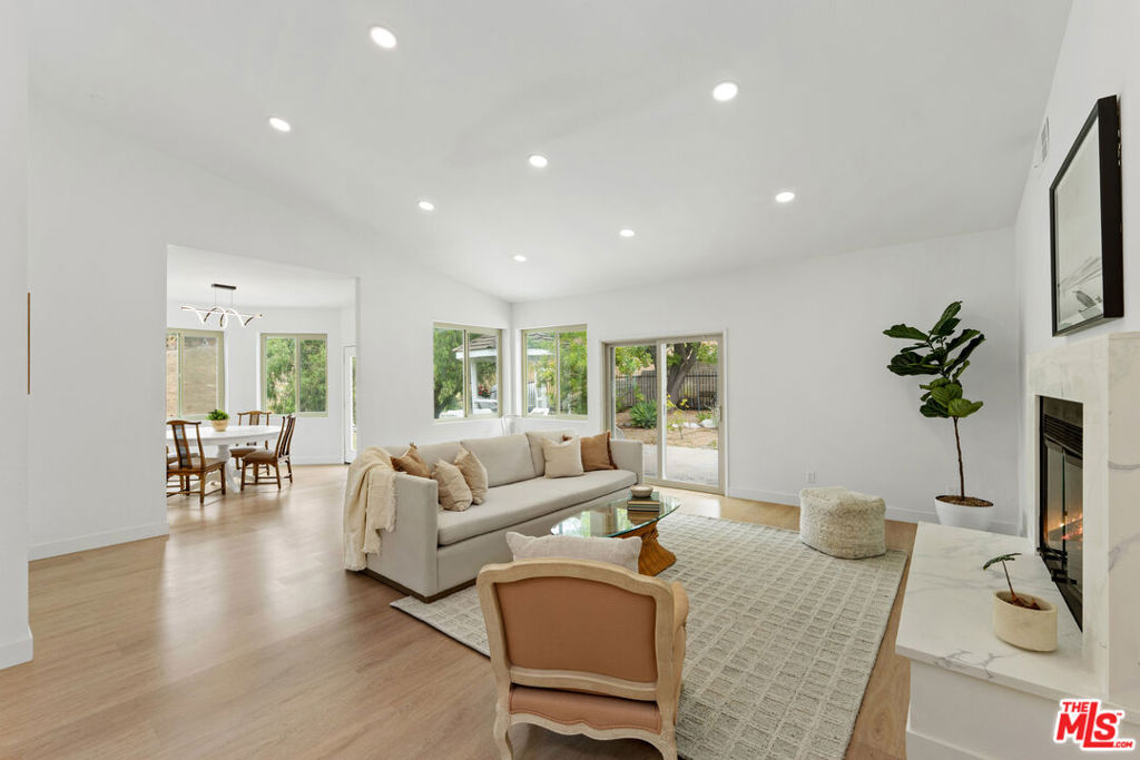 24228 Dry Canyon Cold Creek Road Property Photo 15
