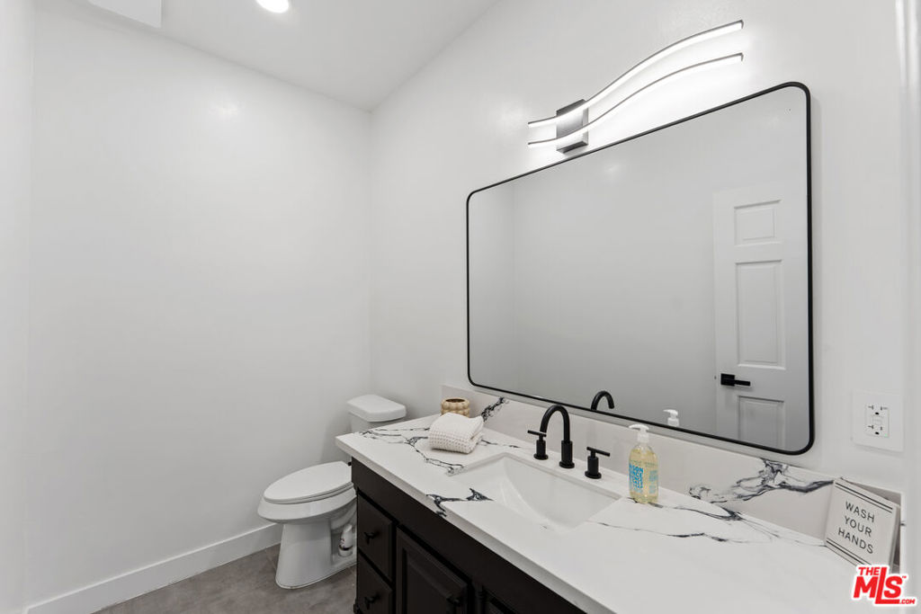 24228 Dry Canyon Cold Creek Road Property Photo 18