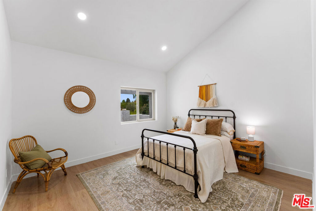 24228 Dry Canyon Cold Creek Road Property Photo 26