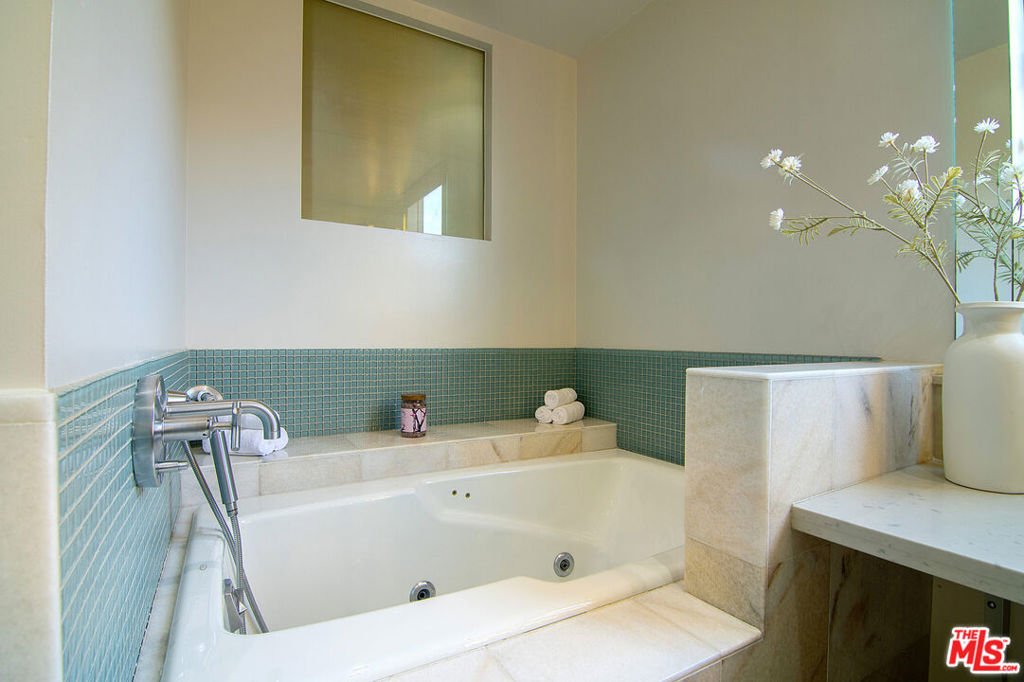 10550 Wilshire Boulevard 503 Property Photo 22