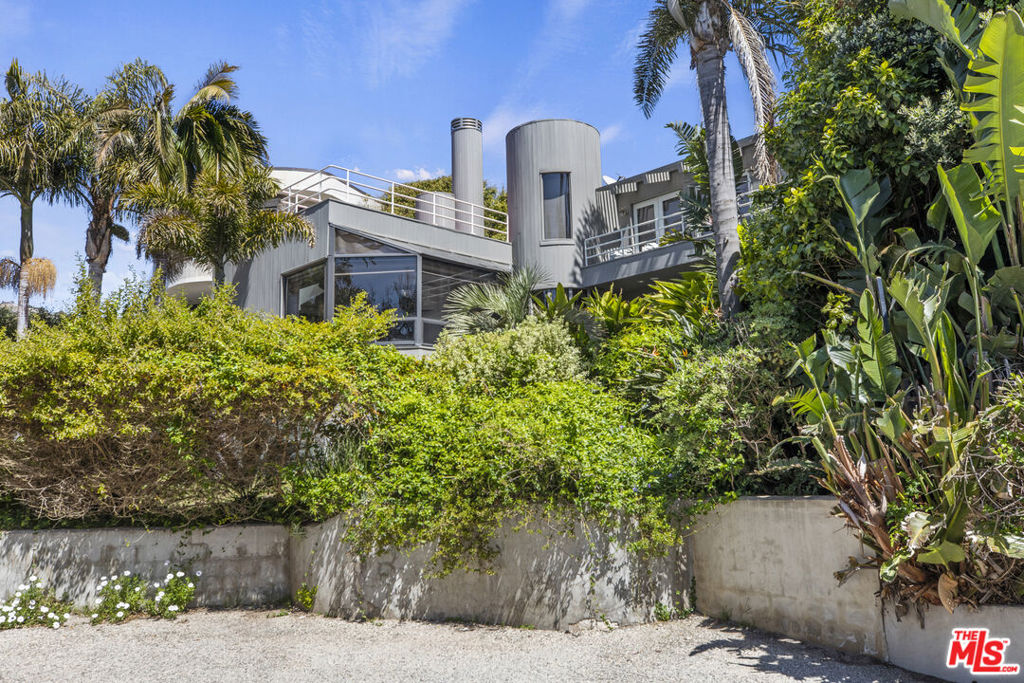 31833 Sea Level Drive Property Photo 16