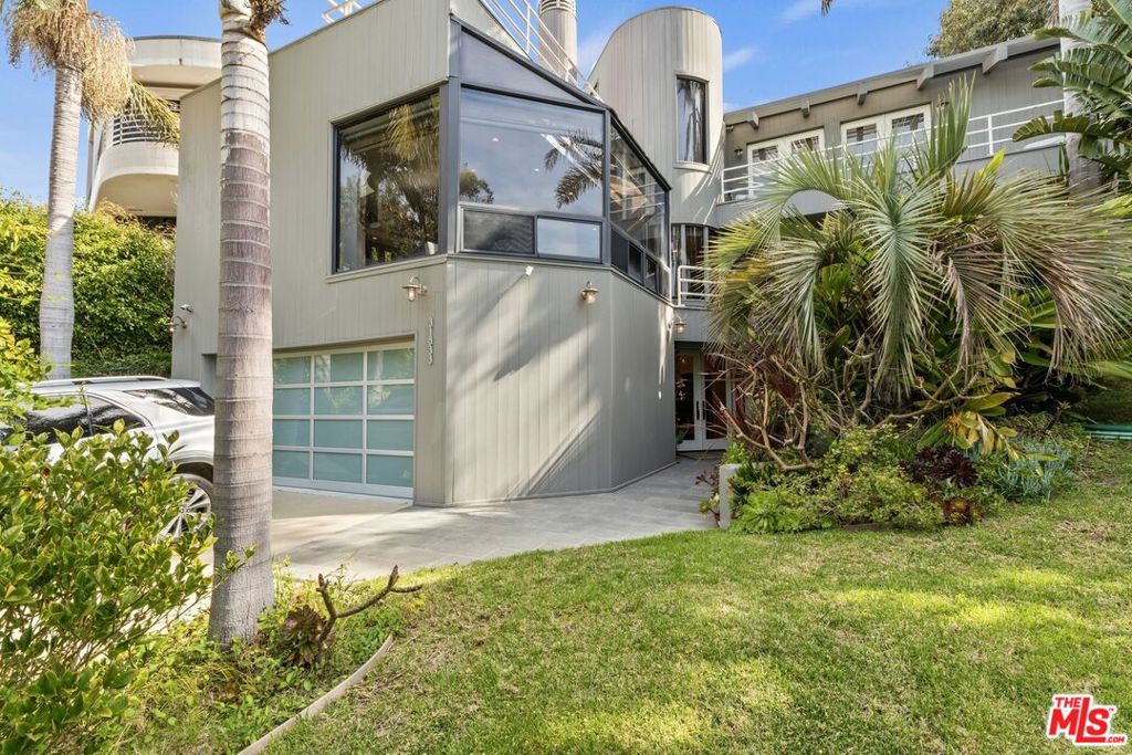 31833 Sea Level Drive Property Photo 18