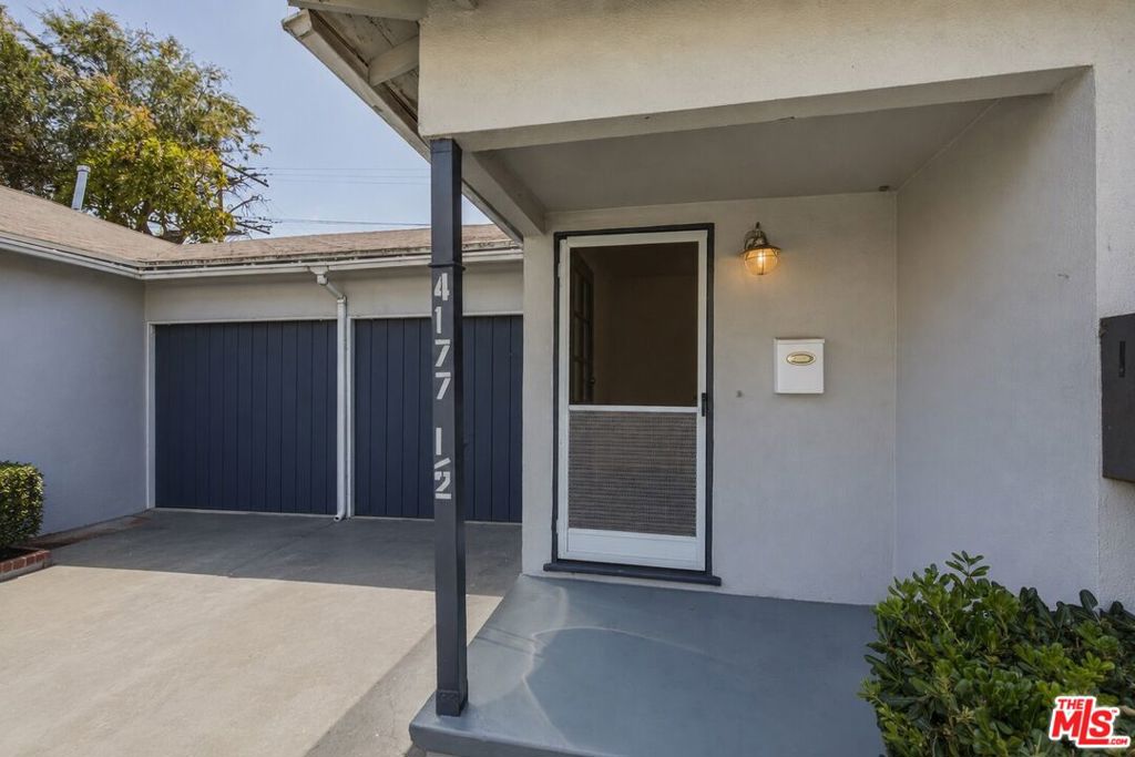 4177 Ince Boulevard 1/2 Property Photo 6