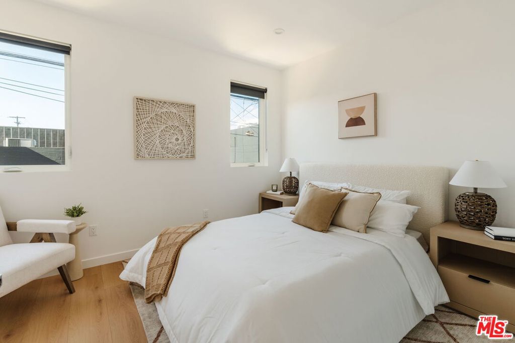6765 1/2 Lexington Avenue Property Photo 16