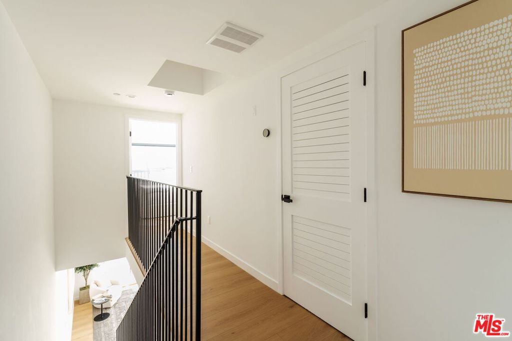 6765 1/2 Lexington Avenue Property Photo 18