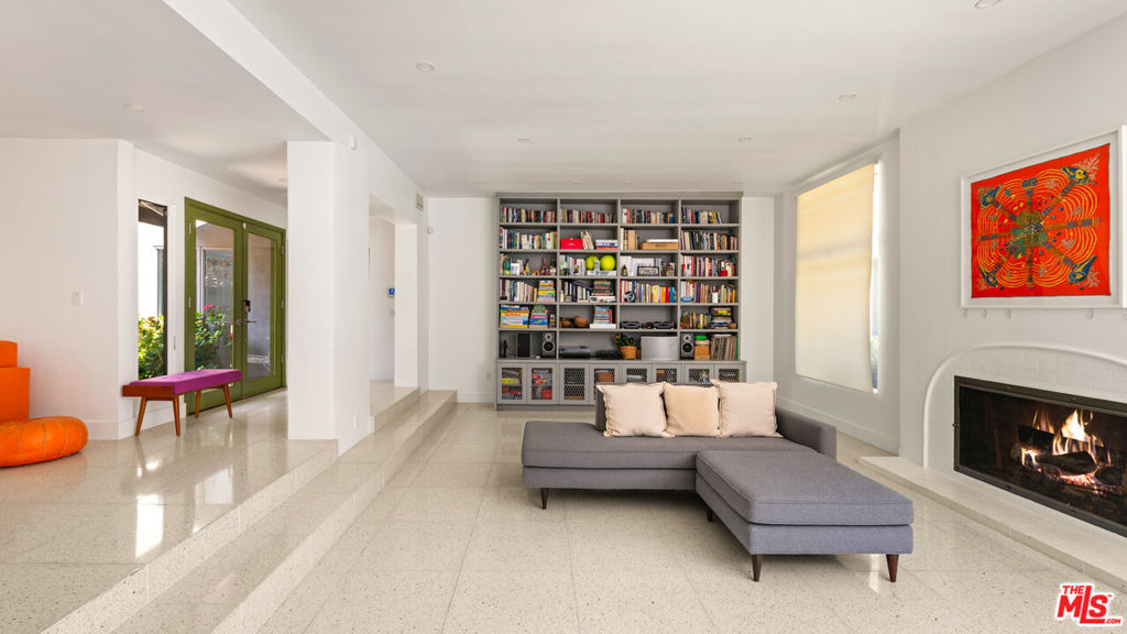 26841655 Property Photo 5