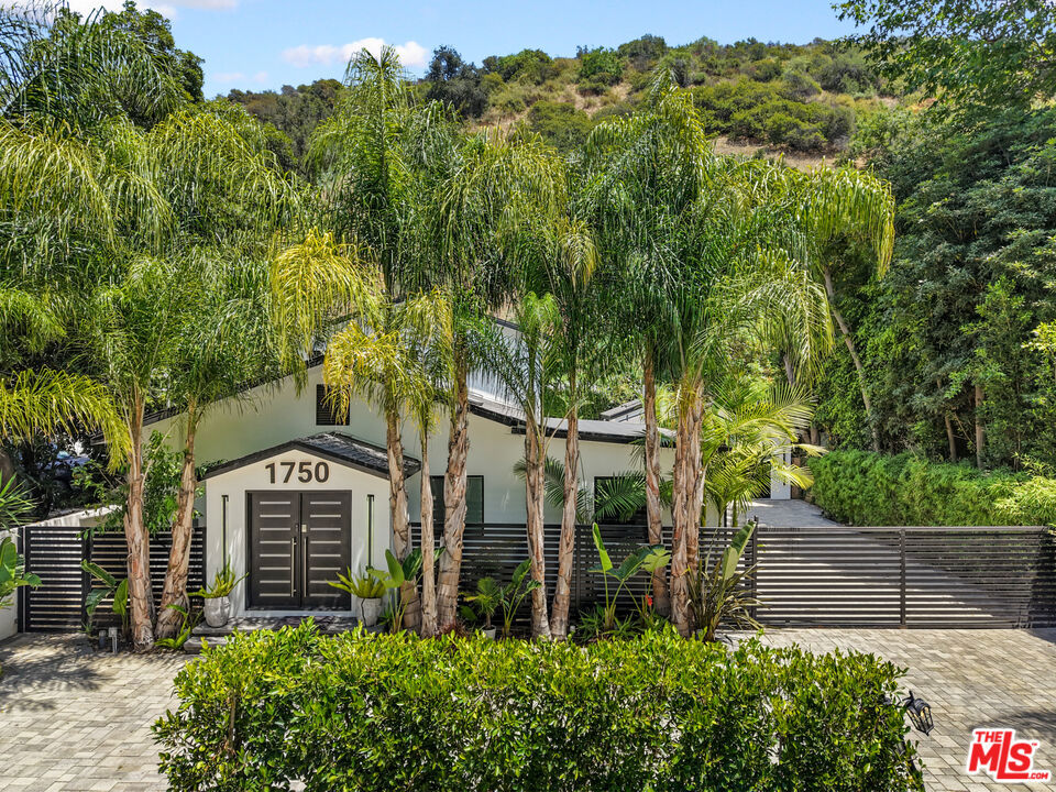 1750 N Beverly Glen Boulevard Property Photo 35