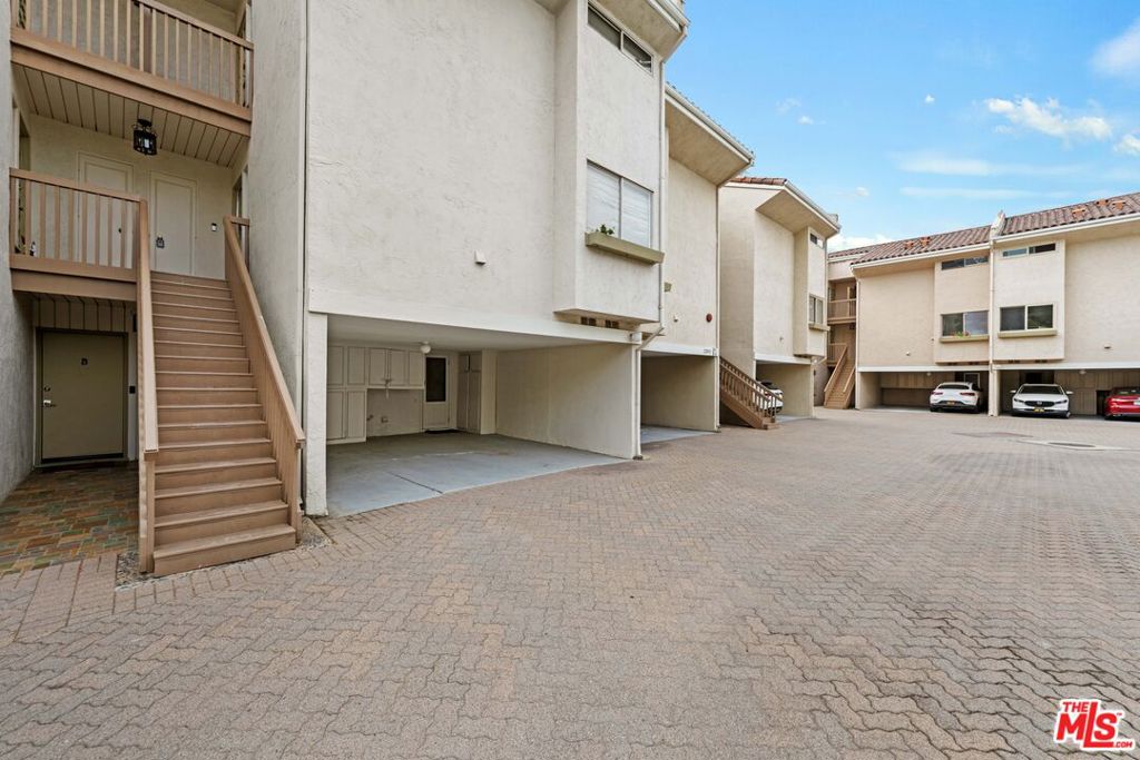23908 De Ville Way A Property Photo 46